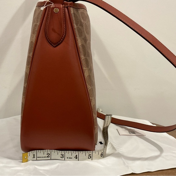 COACH
Coated Canvas Signature Cary Shoulder Bag - Picture 7 of 7